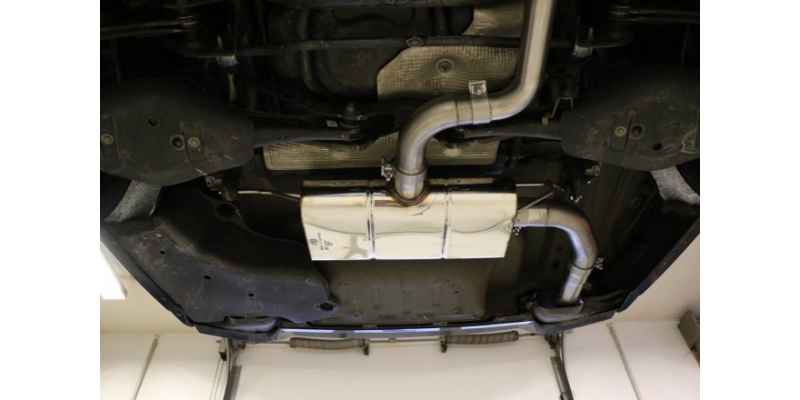 Octavia 4 RS iV Endschalldämpfer - Austritt im linken originalen Endrohr